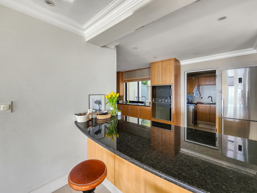 To Let 4 Bedroom Property for Rent in Camps Bay Western Cape